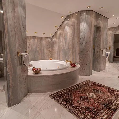 Вилла Bostele With Five Bedrooms, Indoor Pool, Two Saunas & Garage *