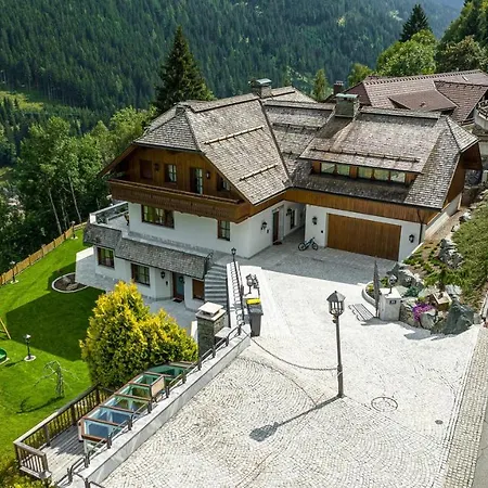 Bostele With Five Bedrooms, Indoor Pool, Two Saunas & Garage