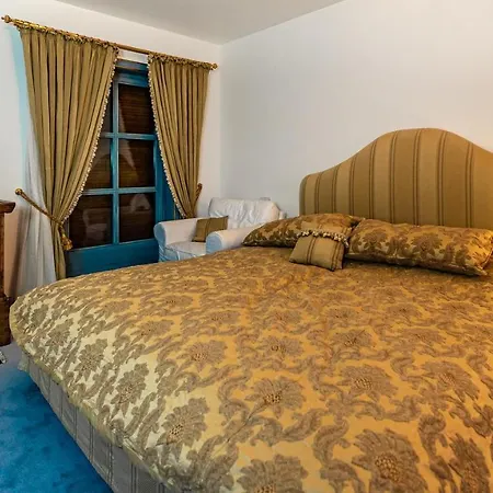 Bostele With Five Bedrooms, Indoor Pool, Two Saunas & Garage