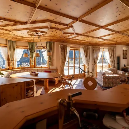 Bostele With Five Bedrooms, Indoor Pool, Two Saunas & Garage *