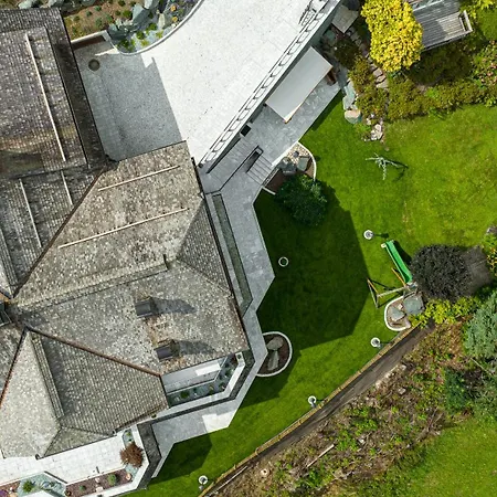 Bostele With Five Bedrooms, Indoor Pool, Two Saunas & Garage Бад Кляйнкирххайм