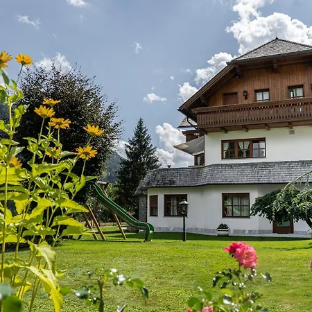 Bostele With Five Bedrooms, Indoor Pool, Two Saunas & Garage Вилла Бад Кляйнкирххайм