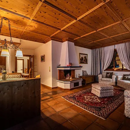 Bostele With Five Bedrooms, Indoor Pool, Two Saunas & Garage *