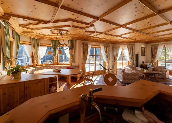 Bostele With Five Bedrooms, Indoor Pool, Two Saunas & Garage *