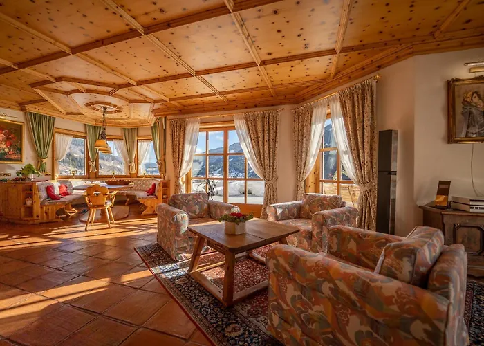 Bostele With Five Bedrooms, Indoor Pool, Two Saunas & Garage *