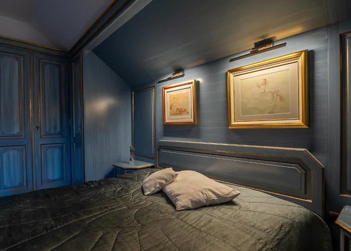 Bostele With Five Bedrooms, Indoor Pool, Two Saunas & Garage *